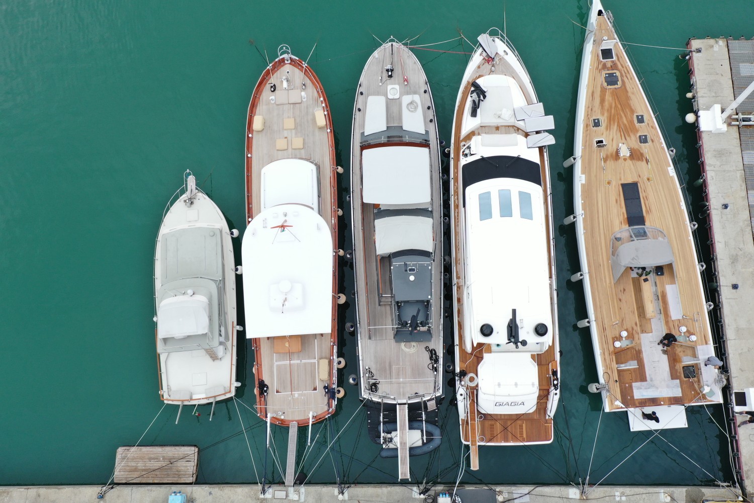 cantieri navali carm refitting banchina